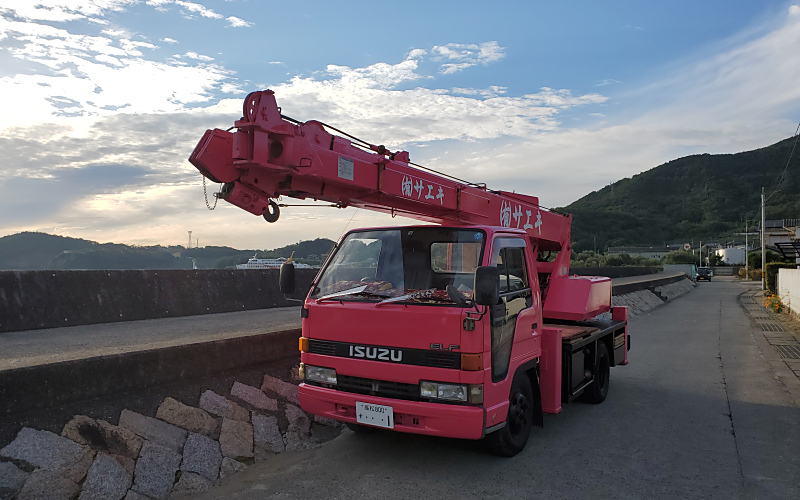 香川県クレーン協同組合｜私たちはクレーンで未来を建設するクレーン業界の協同組合です